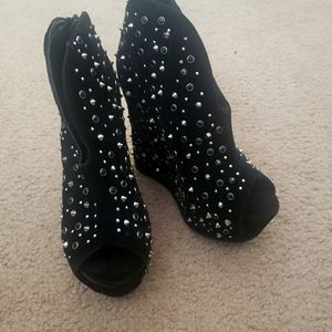 Womens Studded Wedge Heels
